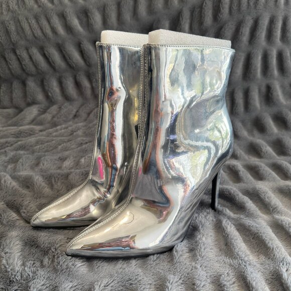 Women Go-Go Disco Glam Western Pointed Toe Stiletto Heel Boot Silver Metallic 8 - Picture 1 of 14